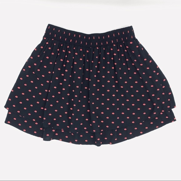 Torrid Lips Kisses Print Challis Skater Skirt 1X - Picture 2 of 10